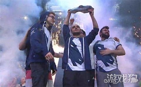 的球员以他 的球员以他